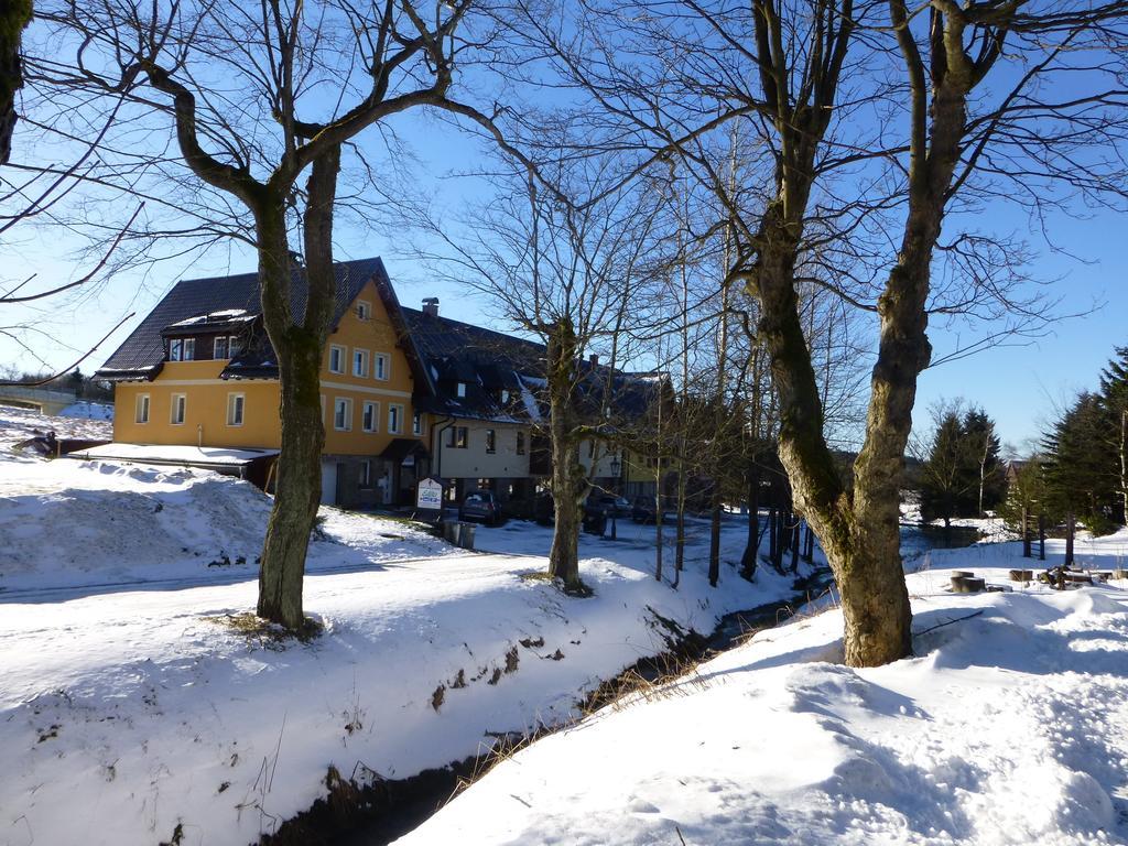 Ubytování Edita Bozi Dar Exterior foto